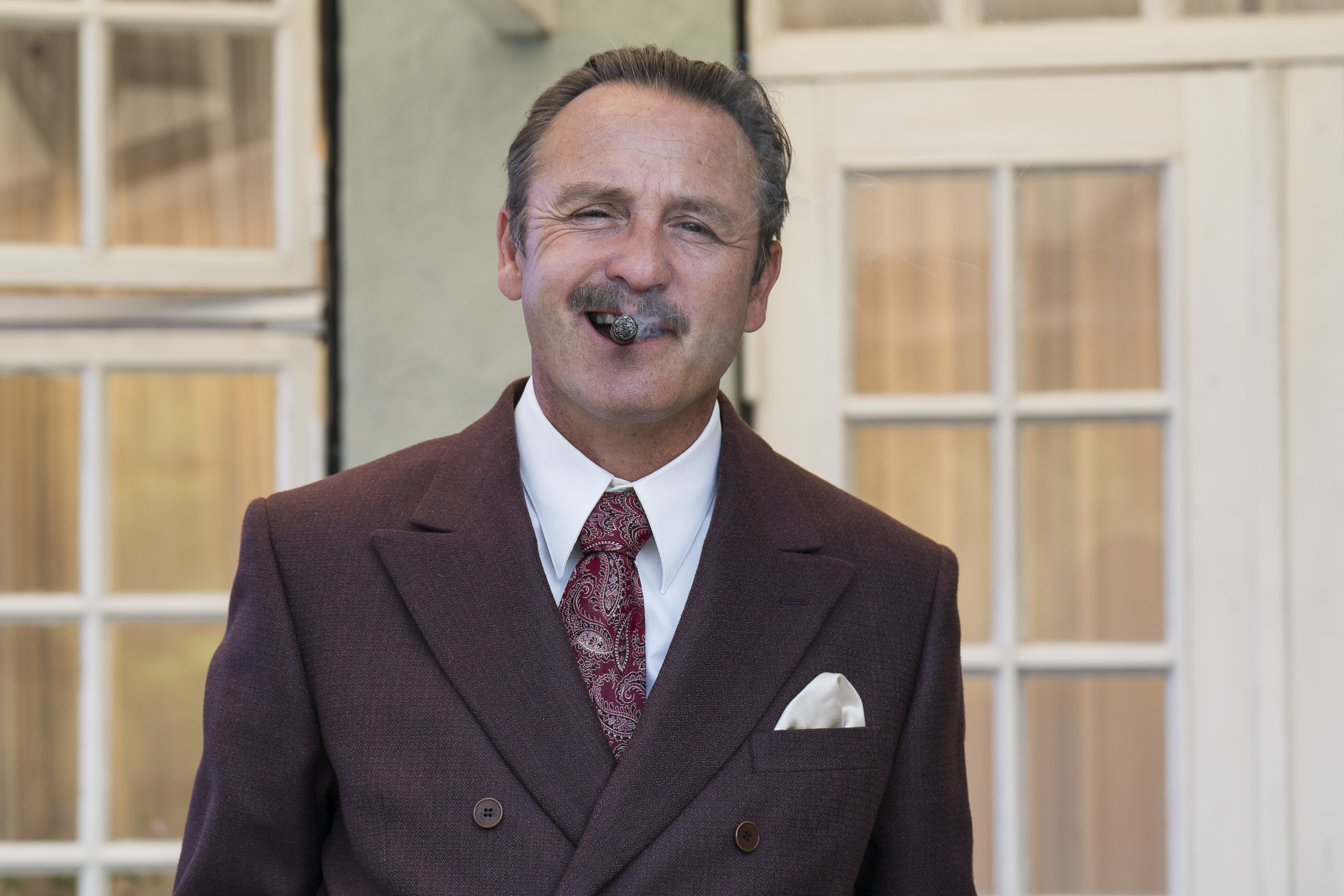 Georg Madsen (Lars Ranthe).