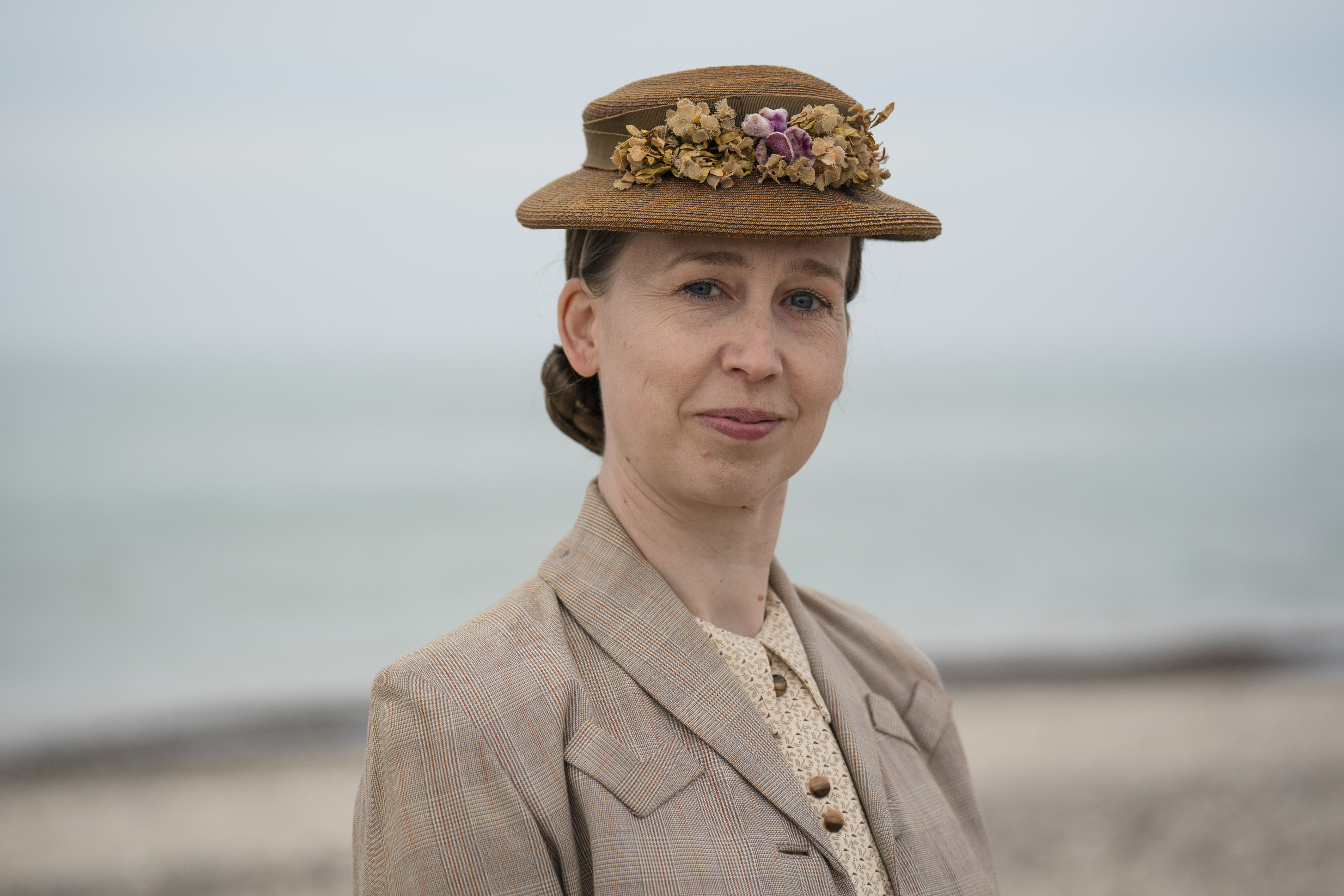 Otilia (Merete Mærkedahl).