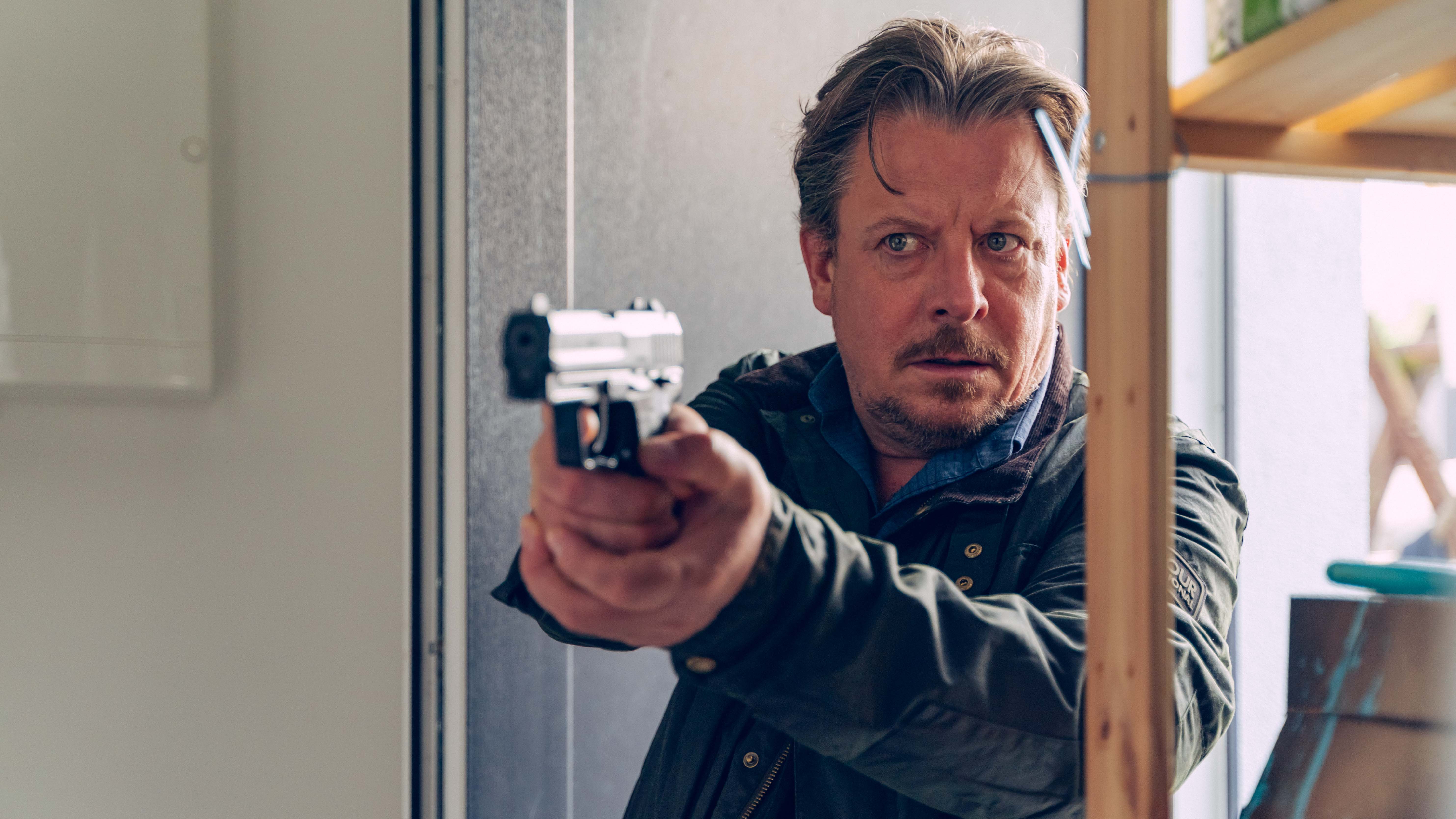 Rolf Larsen (Anders W. Berthelsen) i 'DNA' 2.