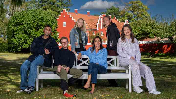 Burhan G, Asger Guldimund, Tina Dickow, Lis Sørensen, Nikolaj Manuel Vonsild og Pil er artisterne i den nye sæson af ’Toppen af poppen’.  Foto Per Arnesen / TV 2