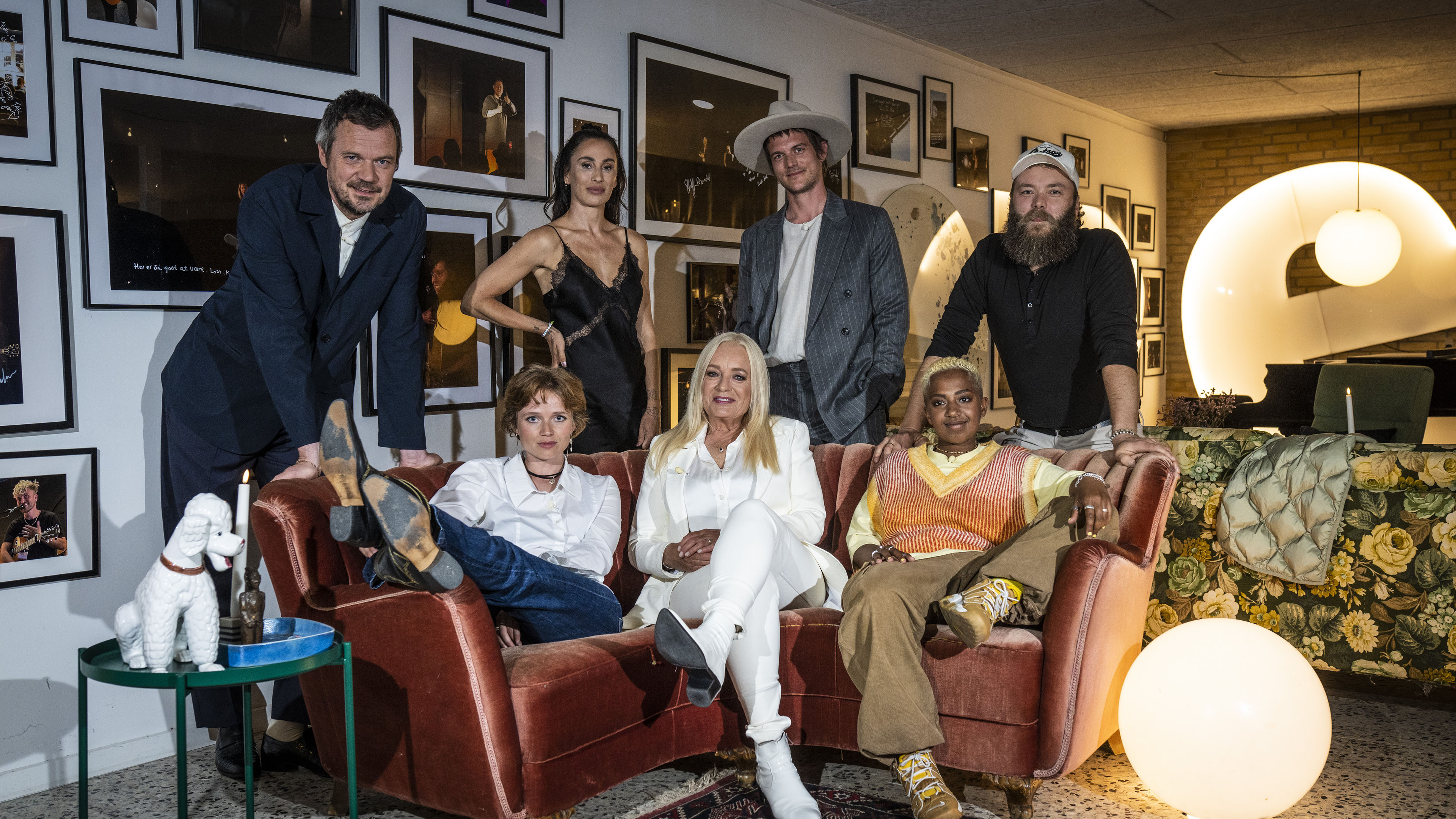 Peter Sommer, Medina, Simon Alstrup, Thomas Alstrup, Dopha, Anne Linnet og Mekdes i 'Toppen af poppen'.