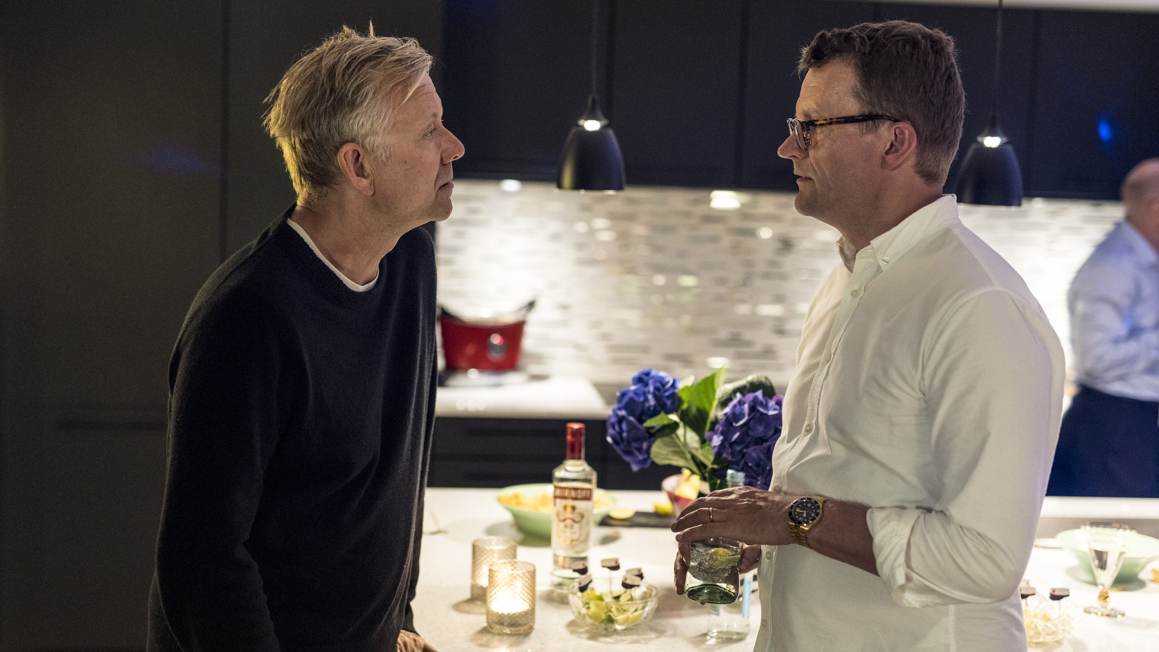 Frank (Frank Hvam) og Casper (Casper Christensen) i 'Klovn' 9.