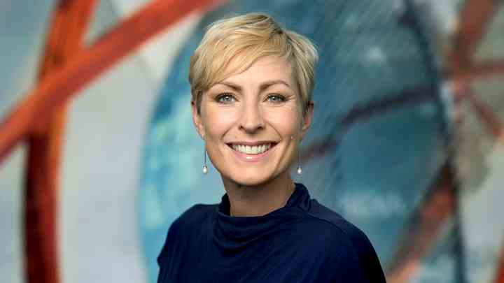 Nyhedsvært Cecilie Beck er vært, når TV 2 og TV 2 NEWS dækker Folketingets åbning tirsdag 5. oktober. (Foto: TV 2)